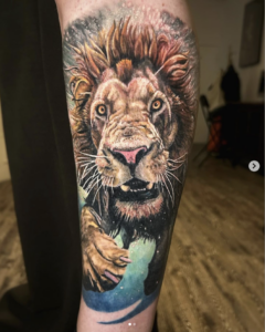 realistic full color lion