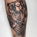 neotraditional Berliner Bear Tattoo Neotraditional Wade von CNX Tattoo Berlin Prenzlauer Berg