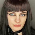 CNX Tattoo Snake Bites Piercing Titan gestochen von CNX Tattoo Berlin Prenzlauer Berg