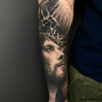 Jesus Tattoo Realistic Arm von CNX Tattoo Berlin Prenzlauer Berg