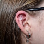 Hidden Helix Piercing Titan gestochen von CNX Tattoo Berlin Prenzlauer Berg