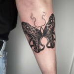 Neotraditional Schlange Tattoo Unterarm von CNX Tattoo Berlin Prenzlauer Berg