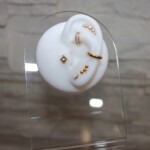 Individuelle Ohr-Piercing designs Gold Opal in Berlin - CNX Tattoo Studio Prenzlauer Berg hilft dir , dein einzigartiges Ohrdesign zu kreieren